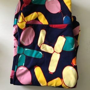 LulaRoe TC Birthday Leggings